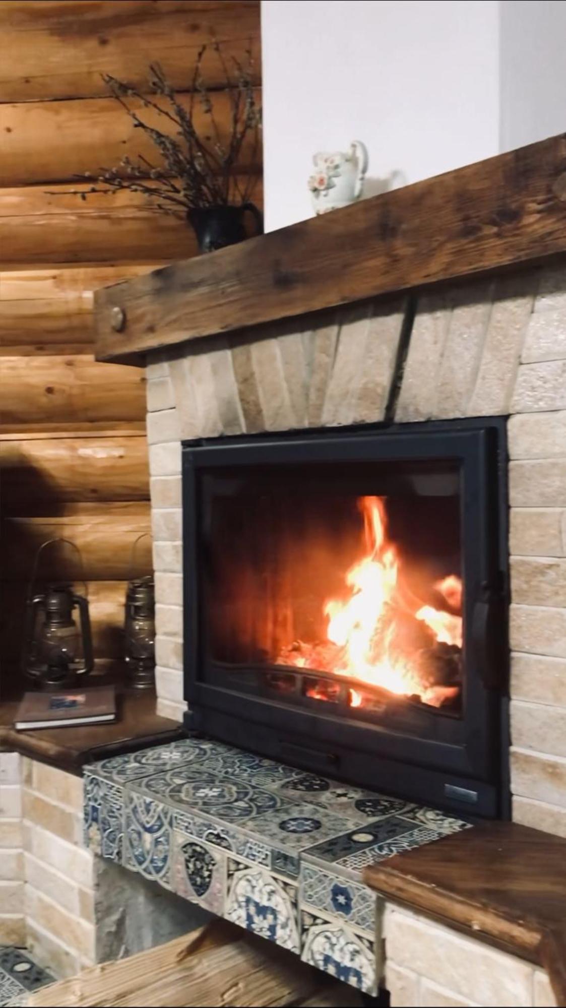 Cottage Karinka Bukovel Bagian luar foto